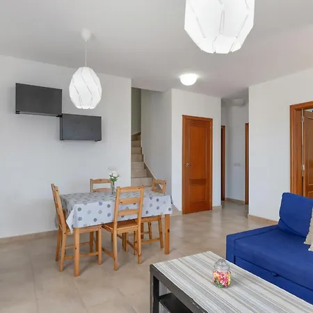 Luxury Lanzarote فيلة
