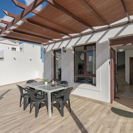 Luxury Lanzarote Villa